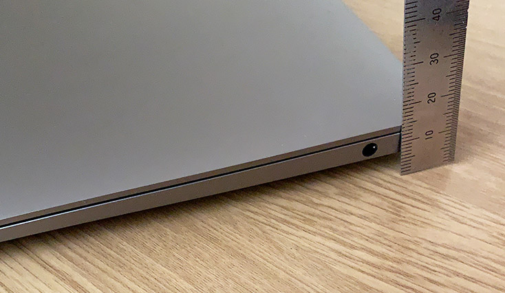 8GBメモリでも爆速！MacBook Air M1のレビューとおすすめのアクセサリ3つ | MW Design